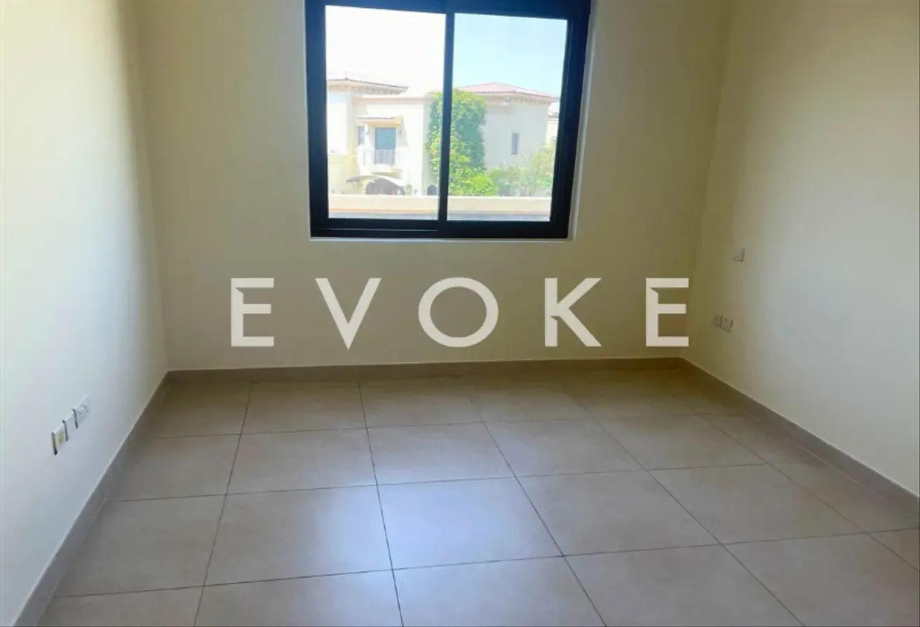 Exclusive 5-Bedroom Villa | Vacant | Huge Garden
