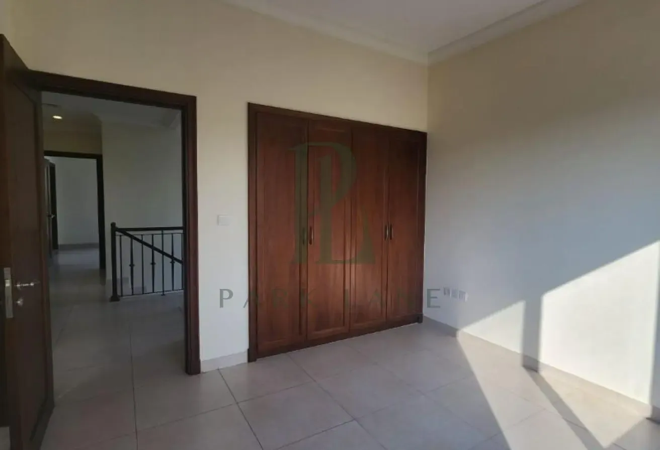 Large Plot | Family Community | Landscaped