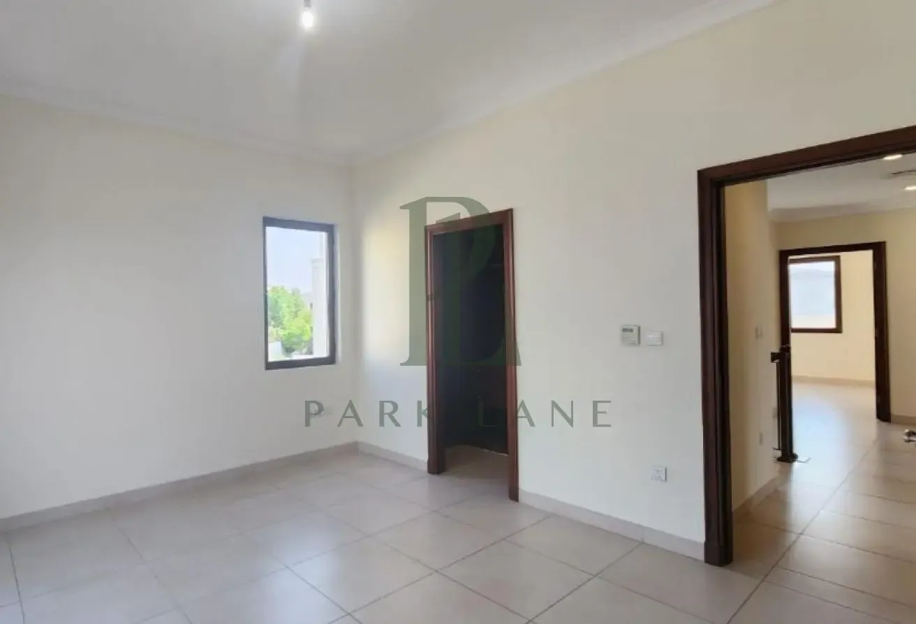 Large Plot | Family Community | Landscaped