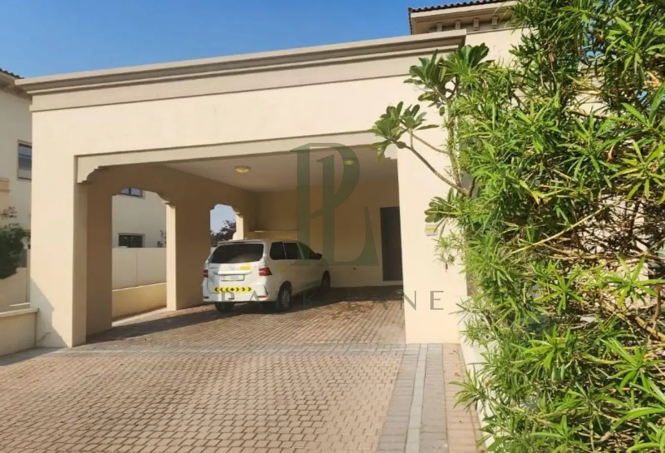 Large Plot | Family Community | Landscaped