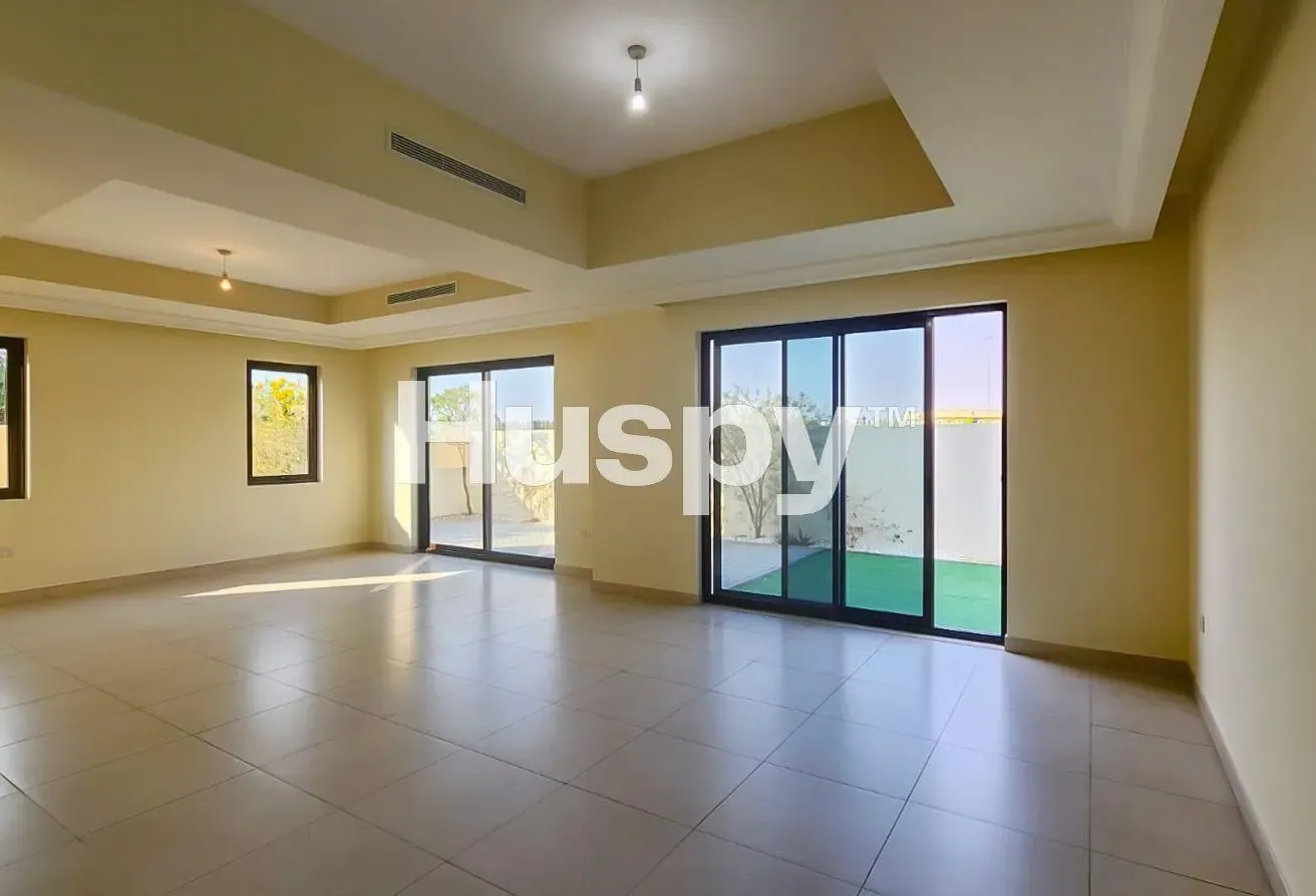 Single Row | Vacant Now | Close to Park