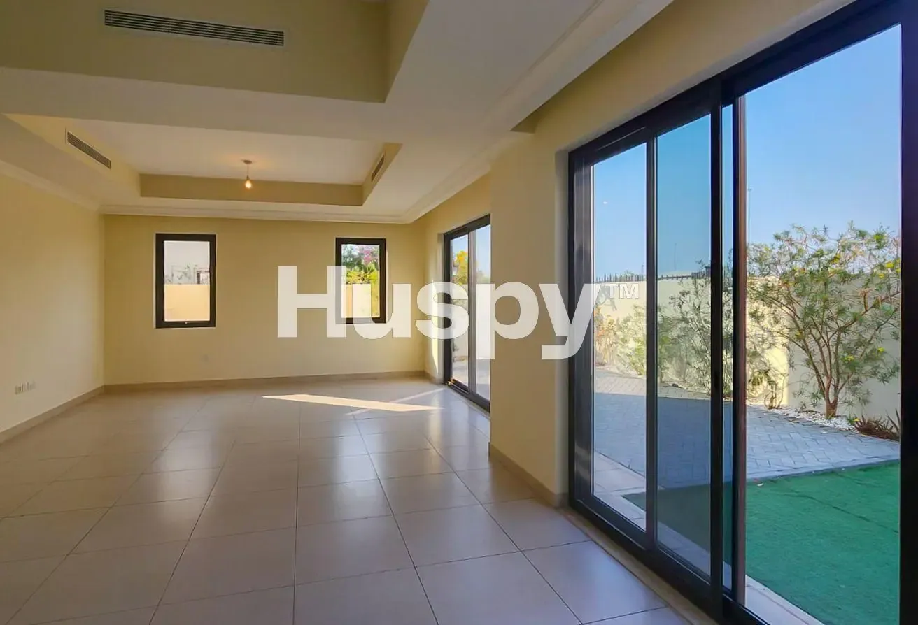 Single Row | Vacant Now | Close to Park