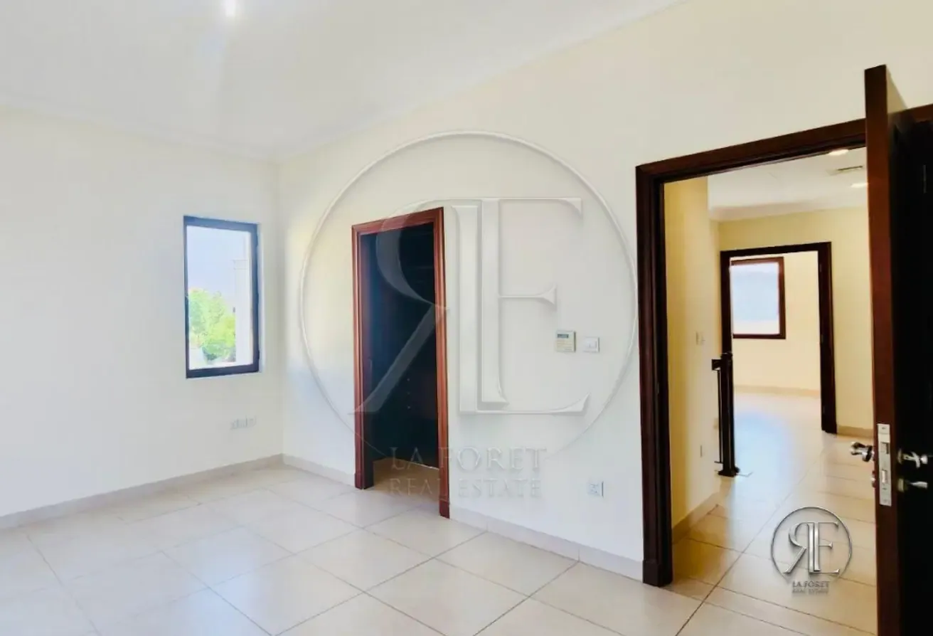 Elegant Villa | 5 Bedrooms | Palma