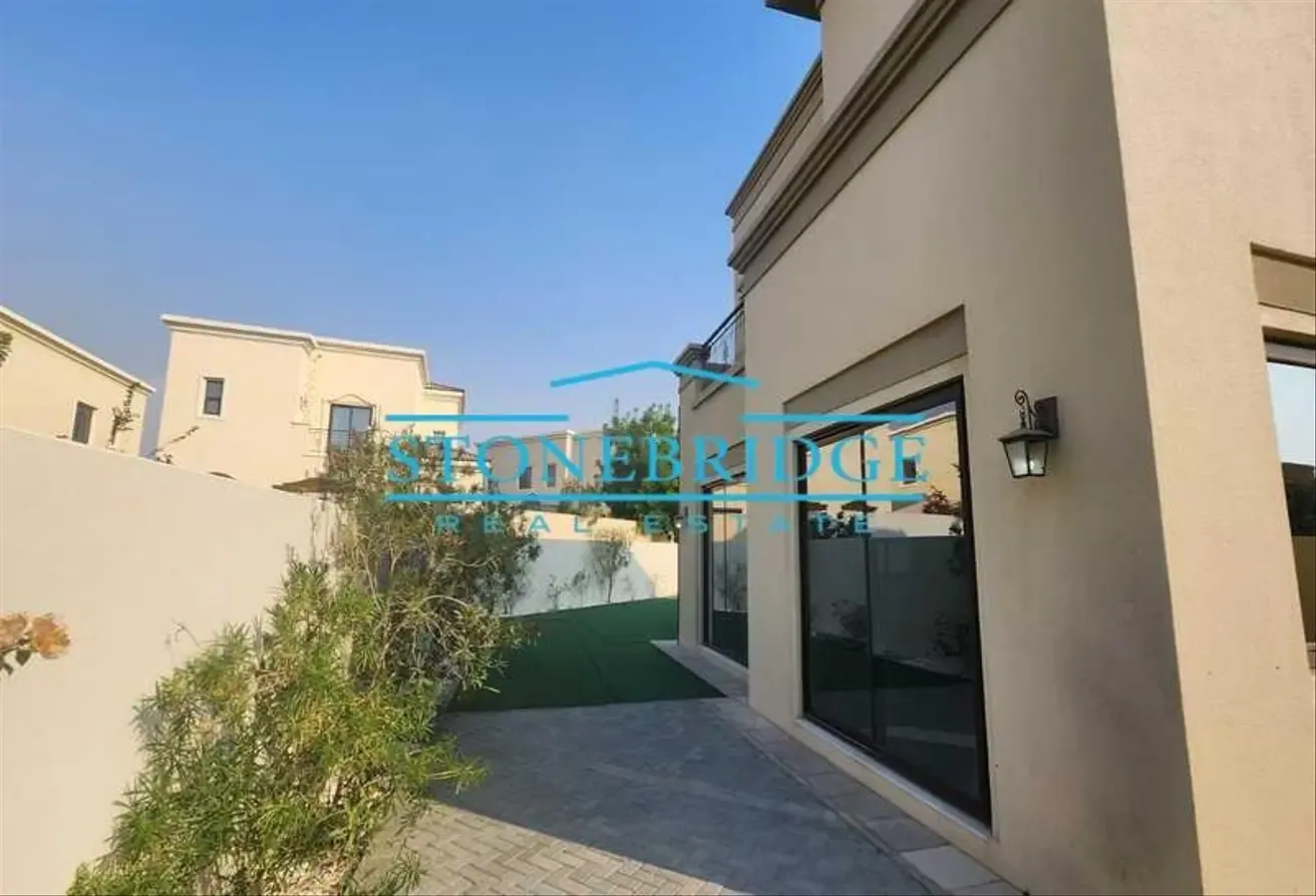 Massive 5BR Villa | Palma | Ready to Move