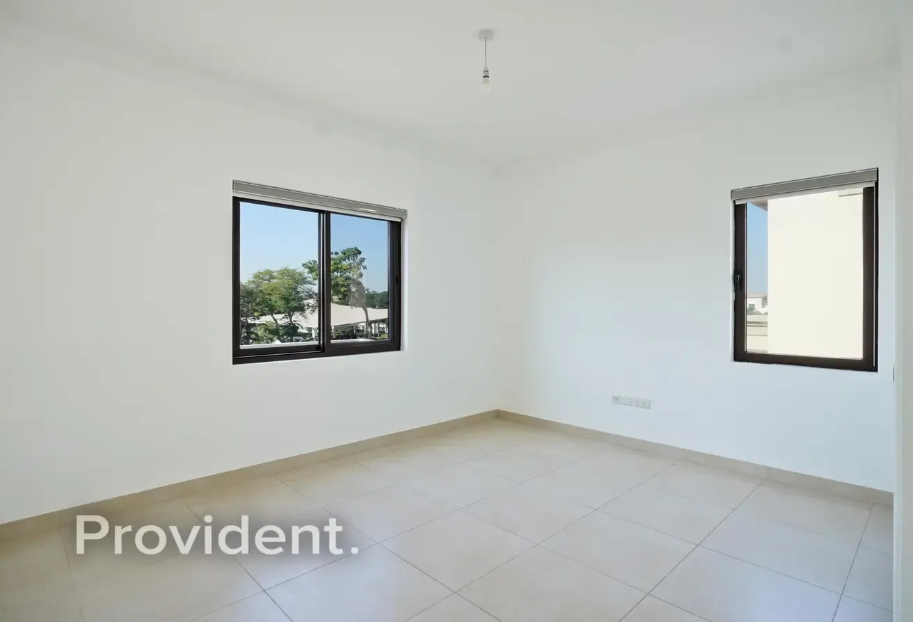 Modern Finish | Single Row | Prime Location