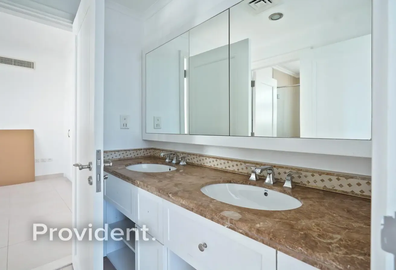Modern Finish | Single Row | Prime Location