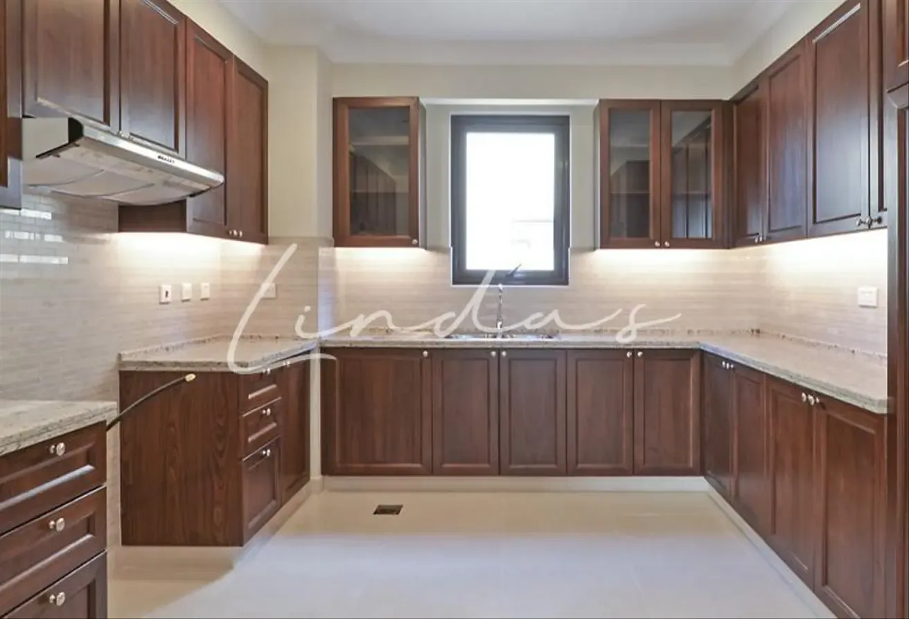 Spacious  | Landscaped Garden | Family Community