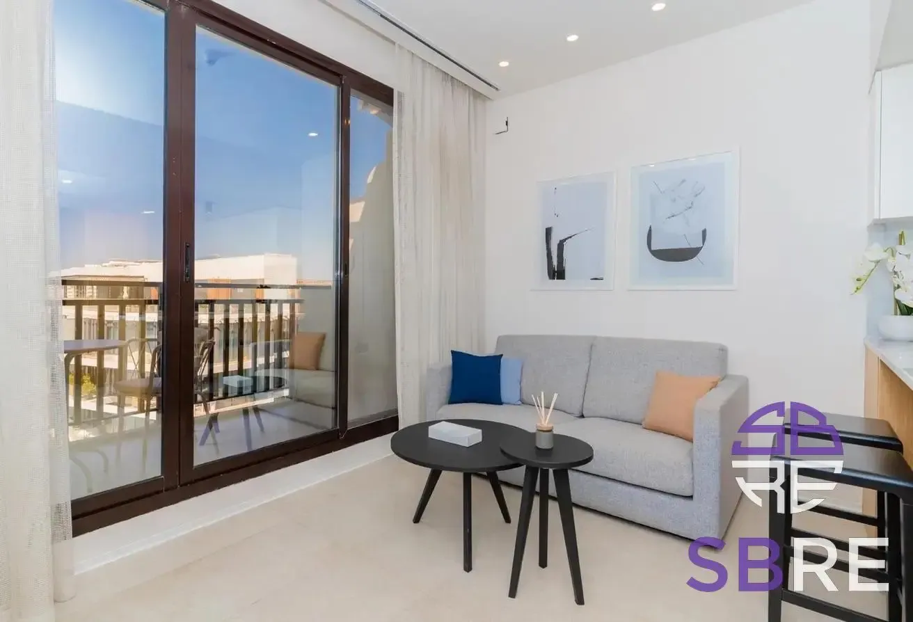 Middle Floor | Modern Living | Palm View