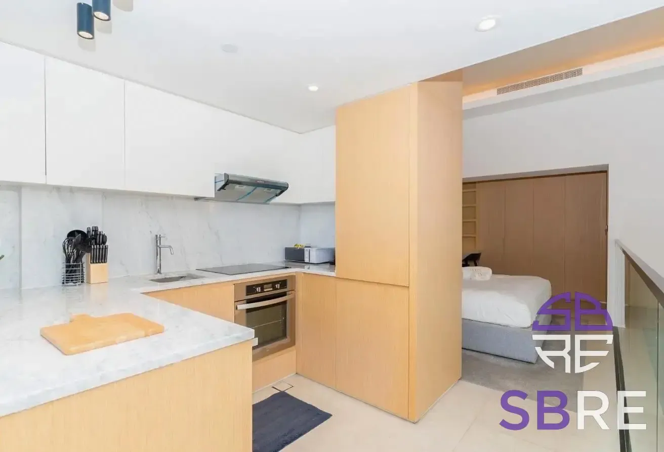 Middle Floor | Modern Living | Palm View
