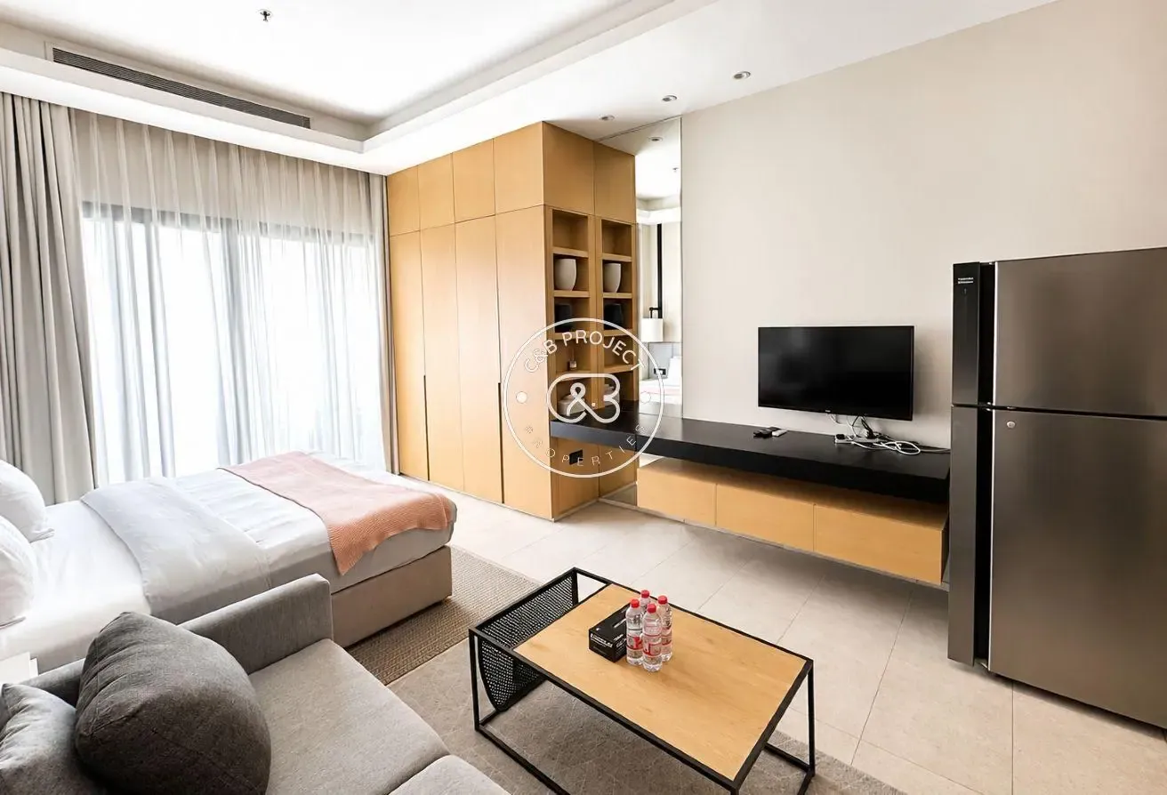 Vacant | Fully Furnished | Access to Beach