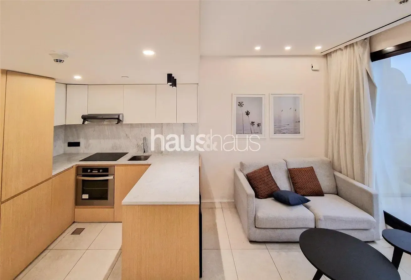 Move In Ready | Vacant | Private Beach | Exclusive