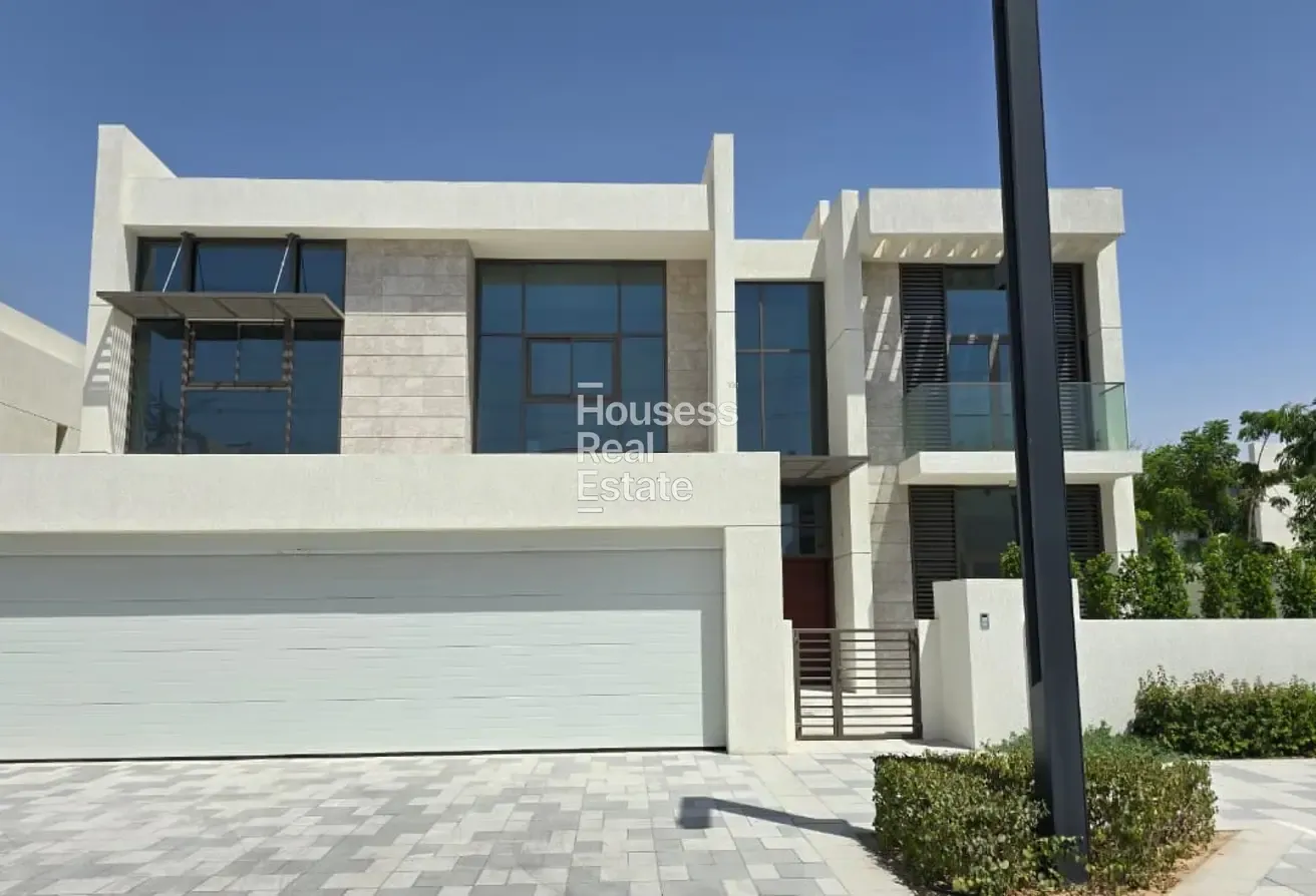 Large Plot | Single Row | Walk to lagoon