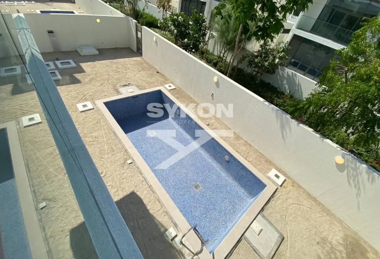 Huge Plot | Private Pool | Phase 3 | Ready To Move