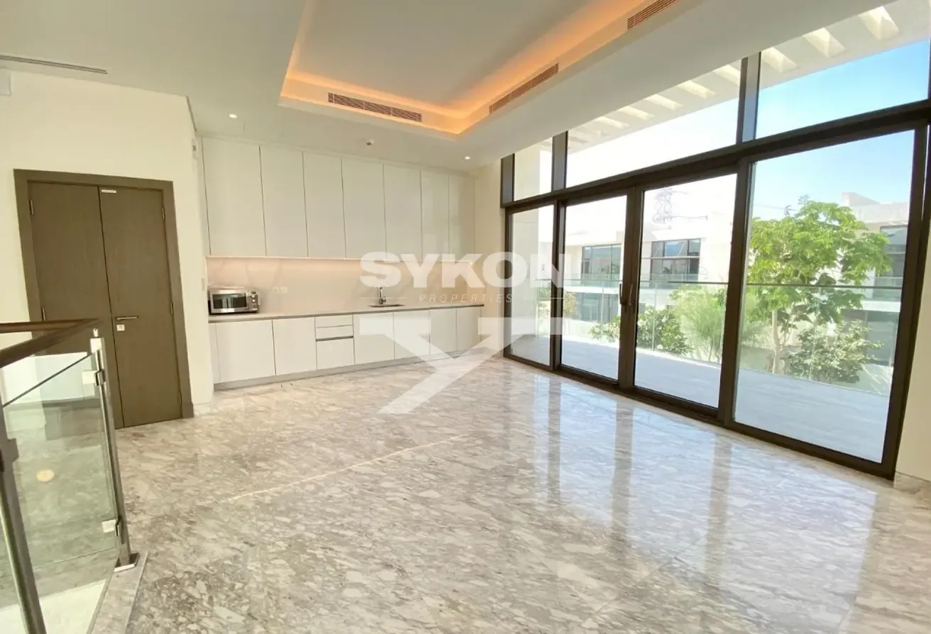 Huge Plot | Private Pool | Phase 3 | Ready To Move