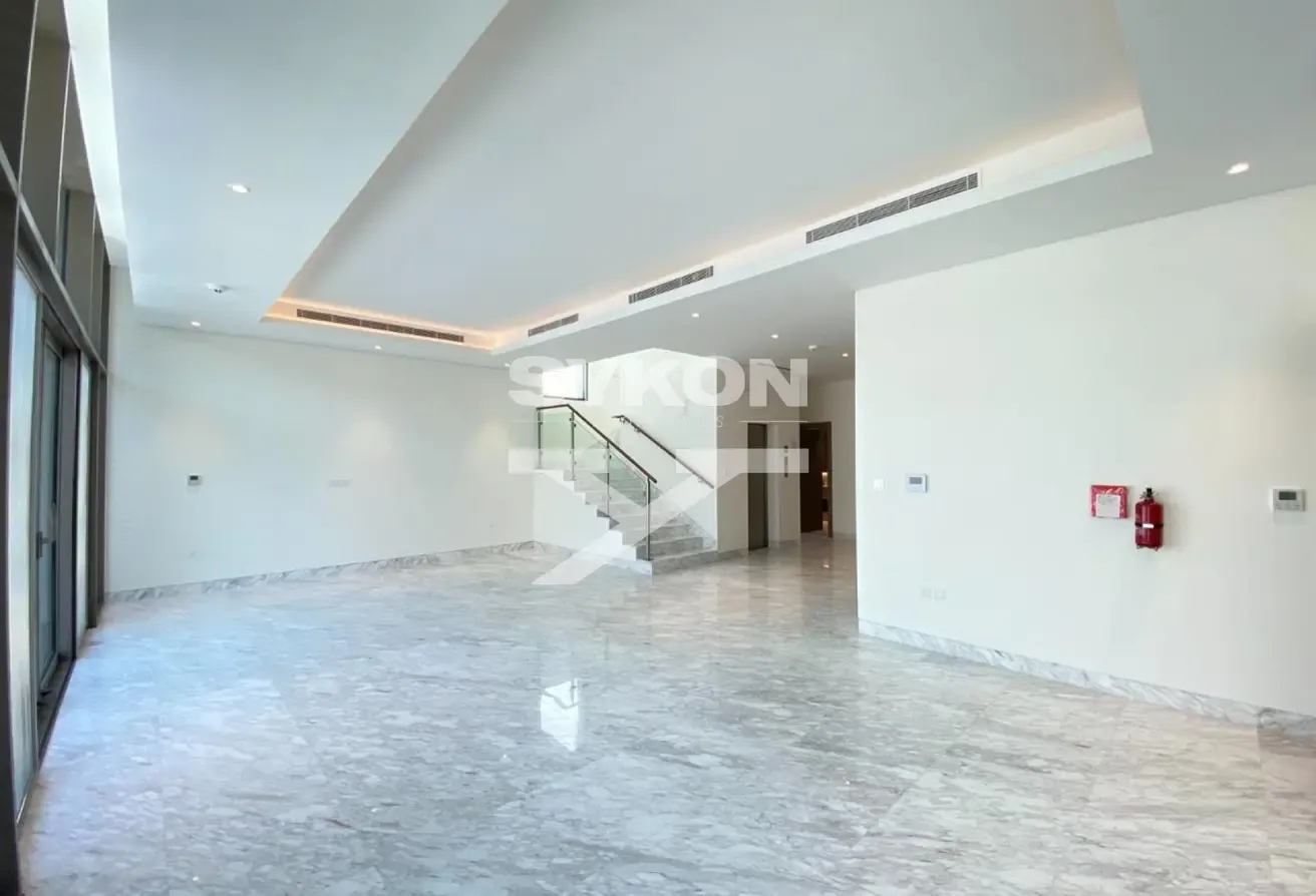 Huge Plot | Private Pool | Phase 3 | Ready To Move