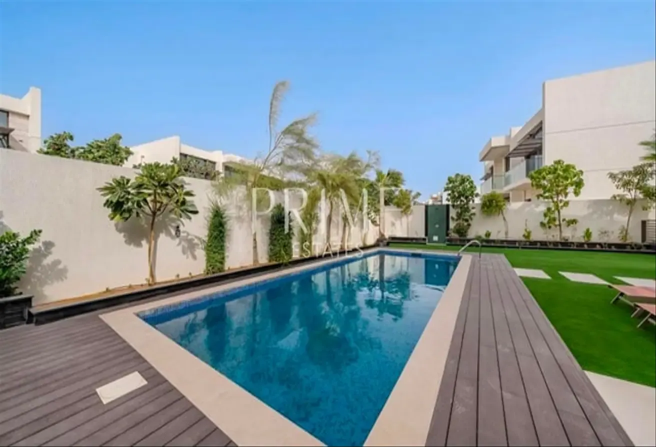 Elegant 5BR Villa | Crystal Lagoon Community