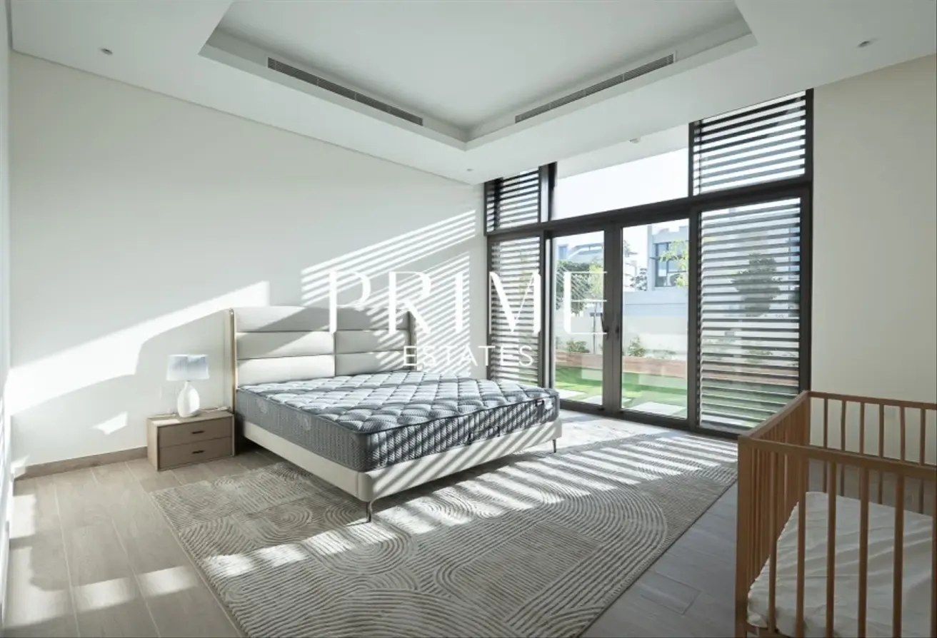 Furnished 5BR Villa | With Pool and Lift | Vacant!