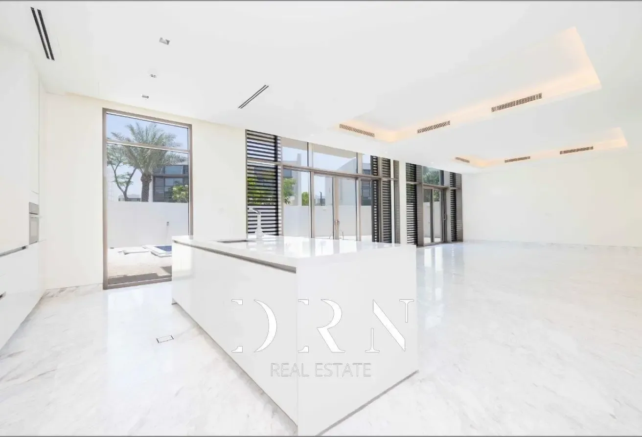 Spacious 5BR | Private Pool & Garden | Ready