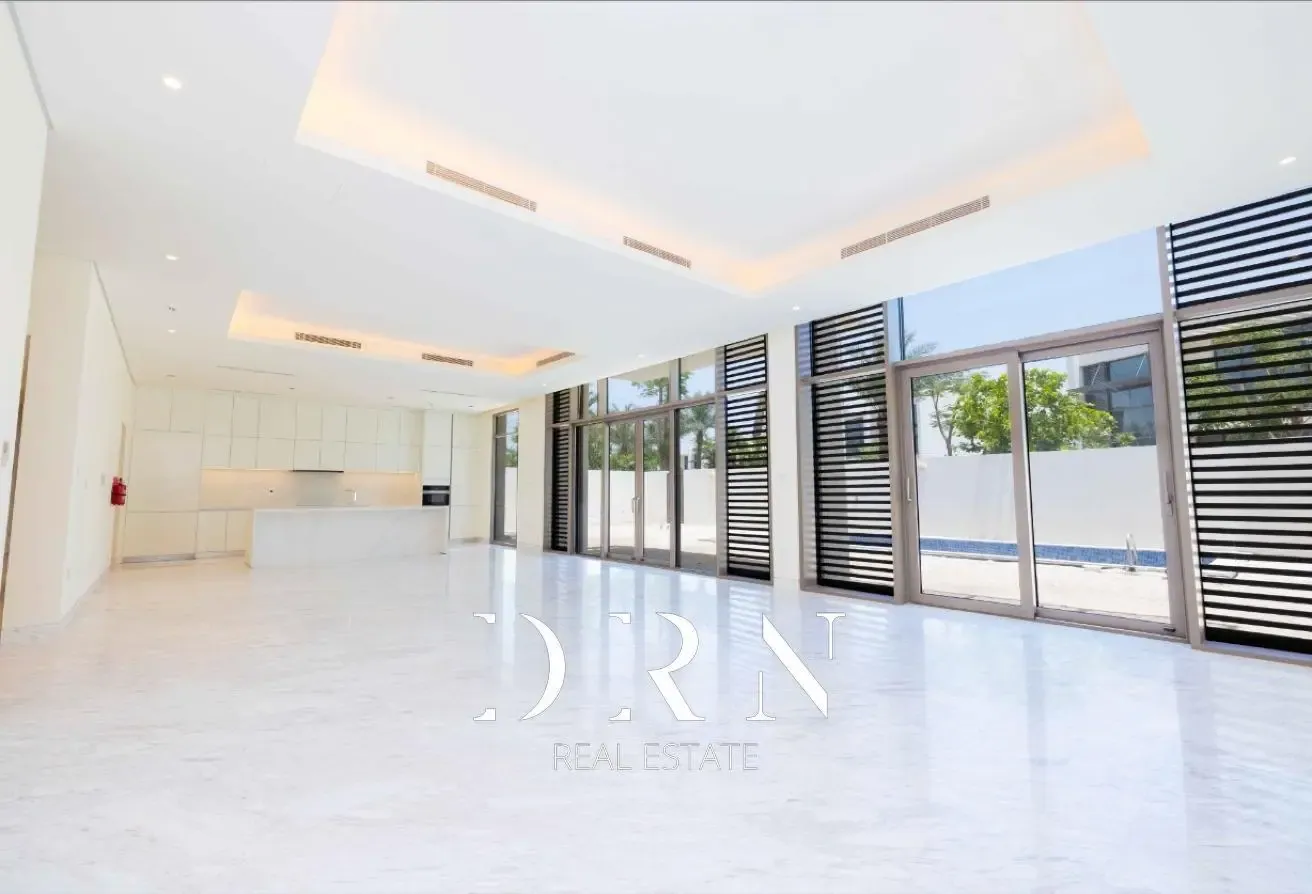 Spacious 5BR | Private Pool & Garden | Ready