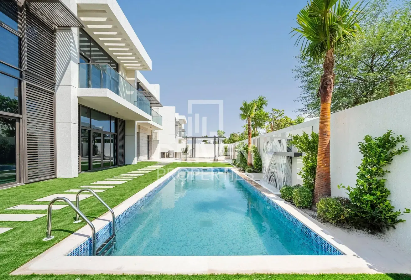 Contemporary Villa | Steps from Crystal Lagoon