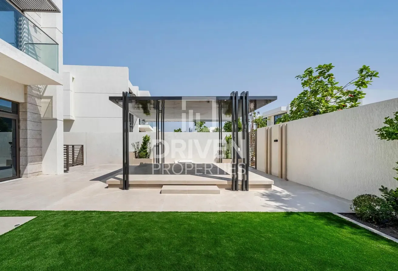 Contemporary Villa | Steps from Crystal Lagoon