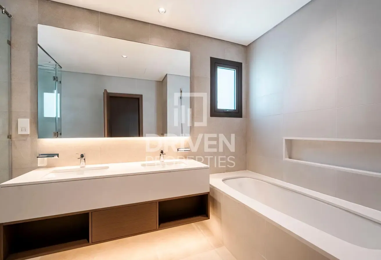 Contemporary Villa | Steps from Crystal Lagoon