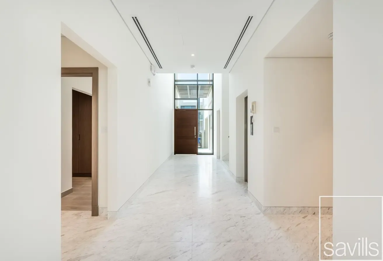 Vacant August | Single Row | Close to Lagoon