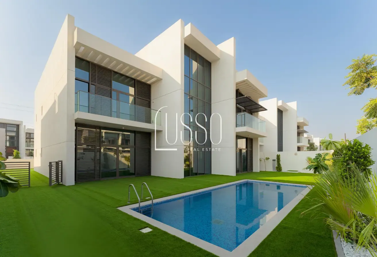 Brand New | 5 Bed | Landscaped Garden | Large Plot
