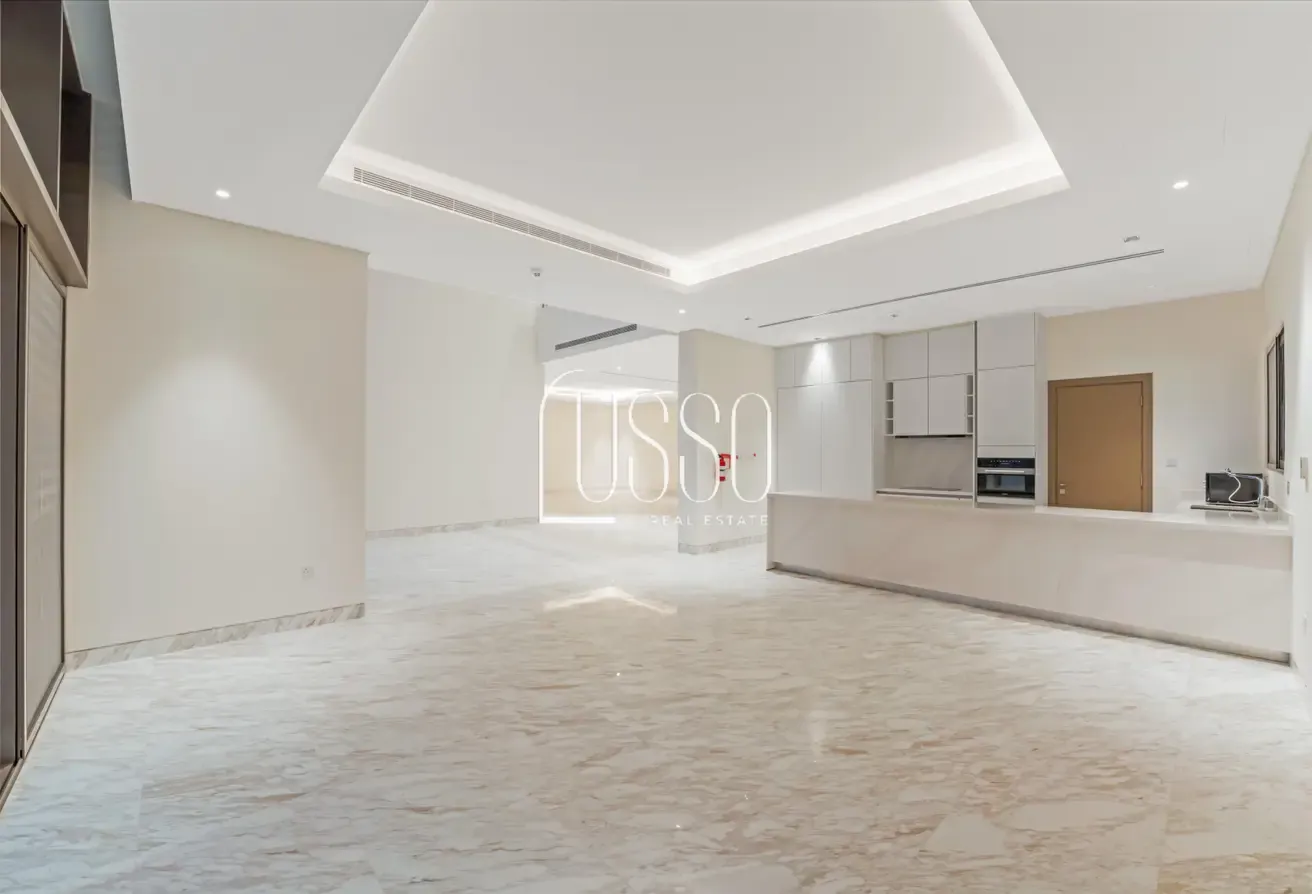 Brand New | 5 Bed | Landscaped Garden | Large Plot