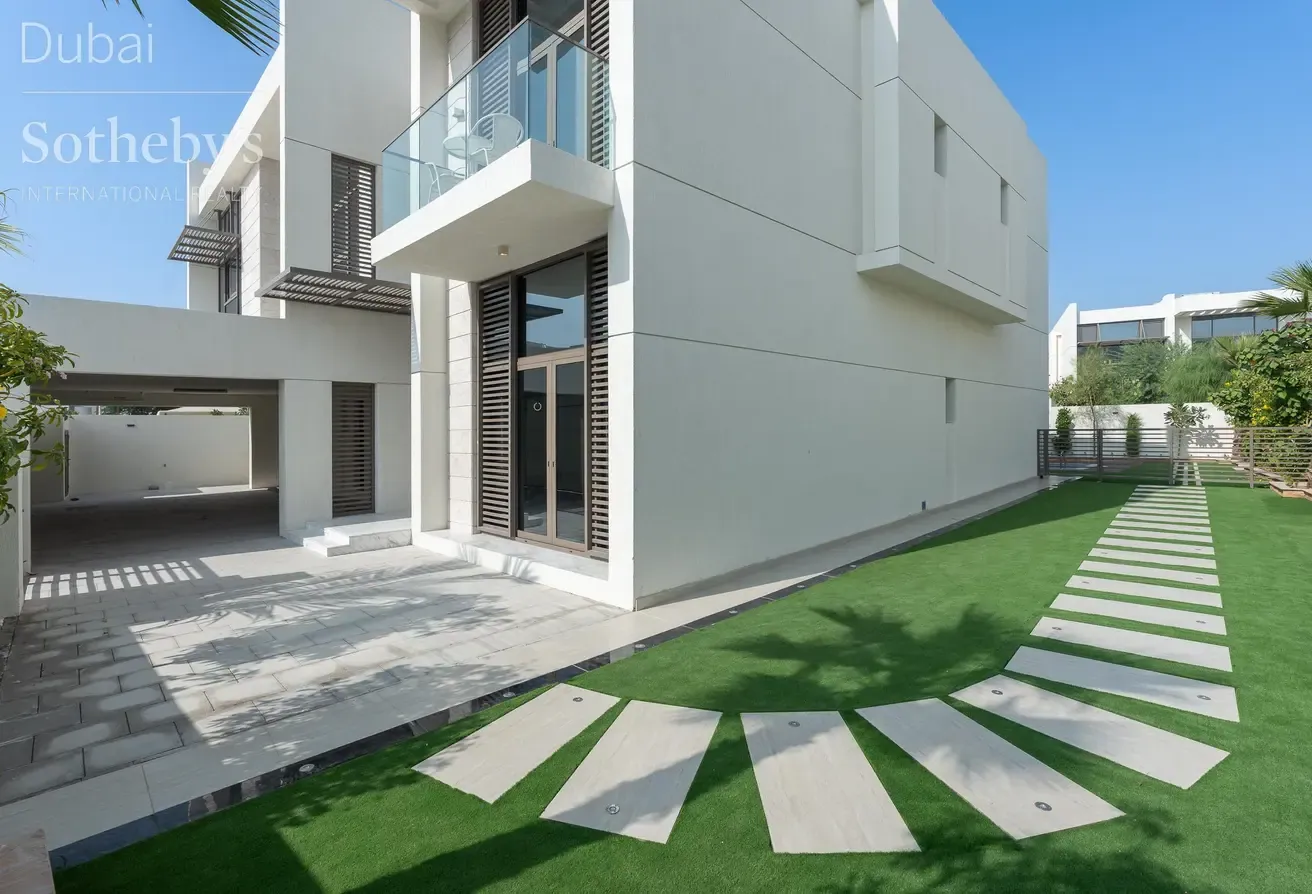 District One Villa with Exquisite White Interiors