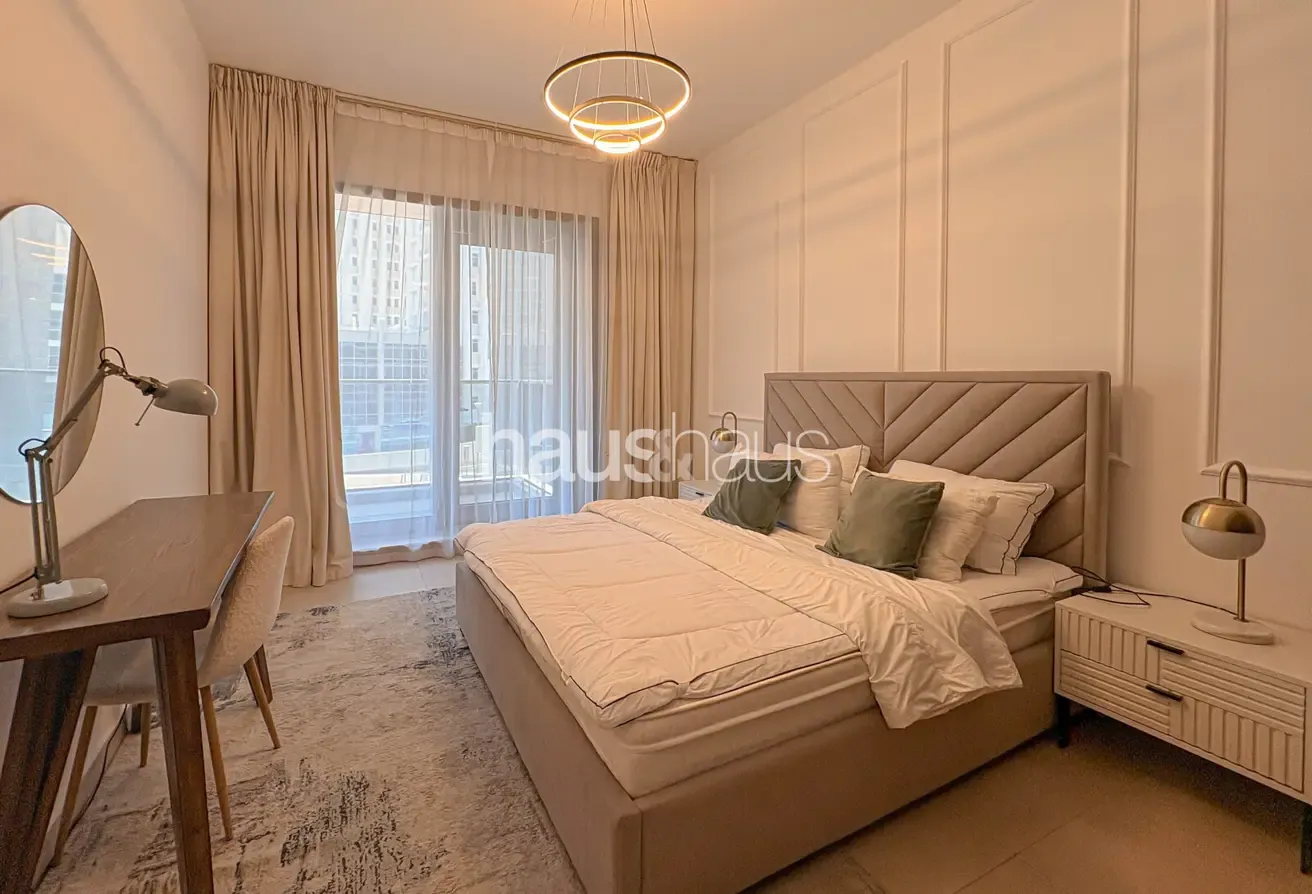 Furnished I Available Now I Low Floor