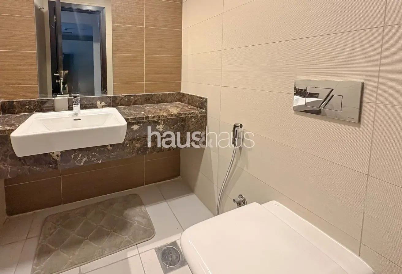 Furnished I Available Now I Low Floor