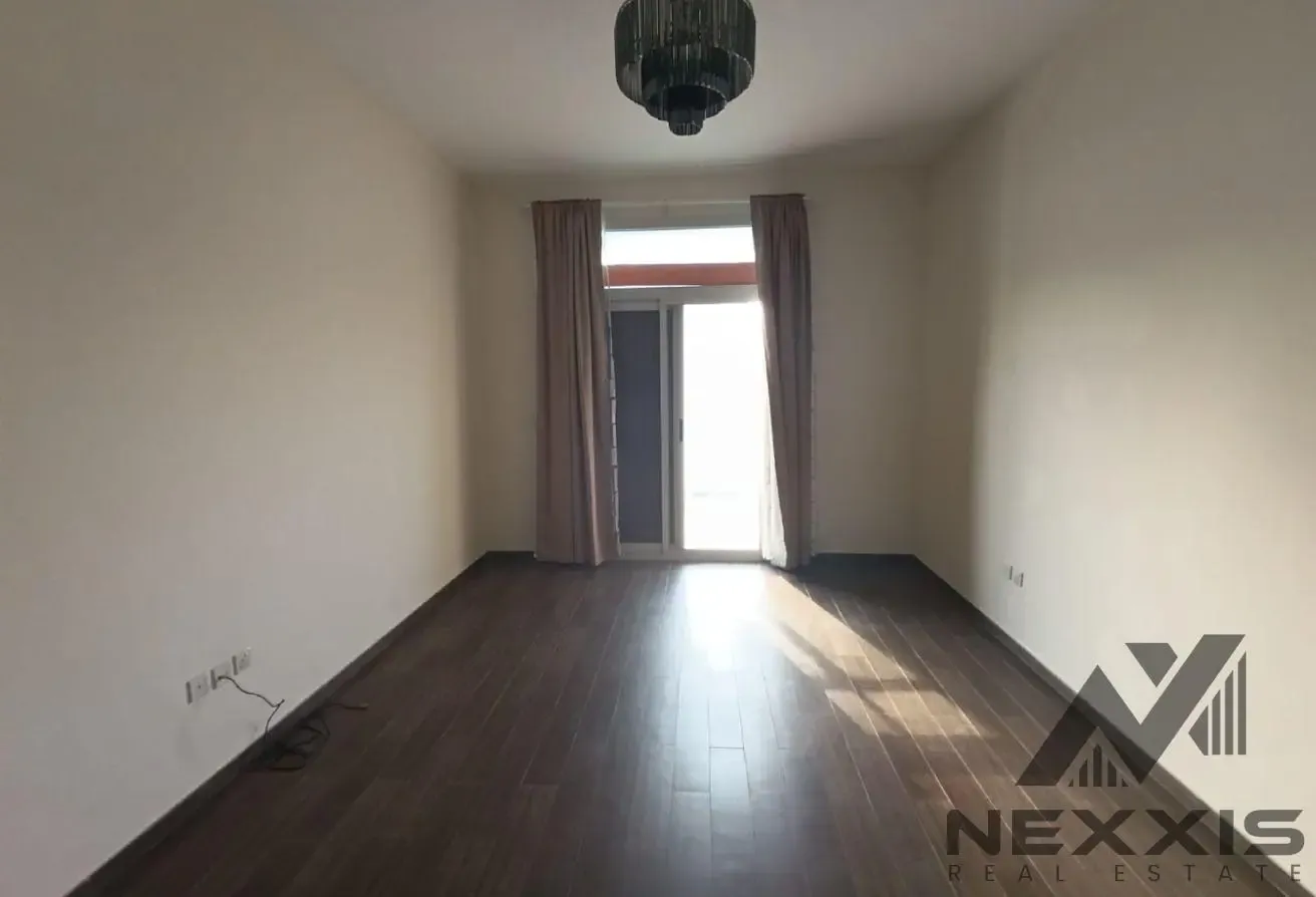 Vastu Complaint – Vacant – Close to metro