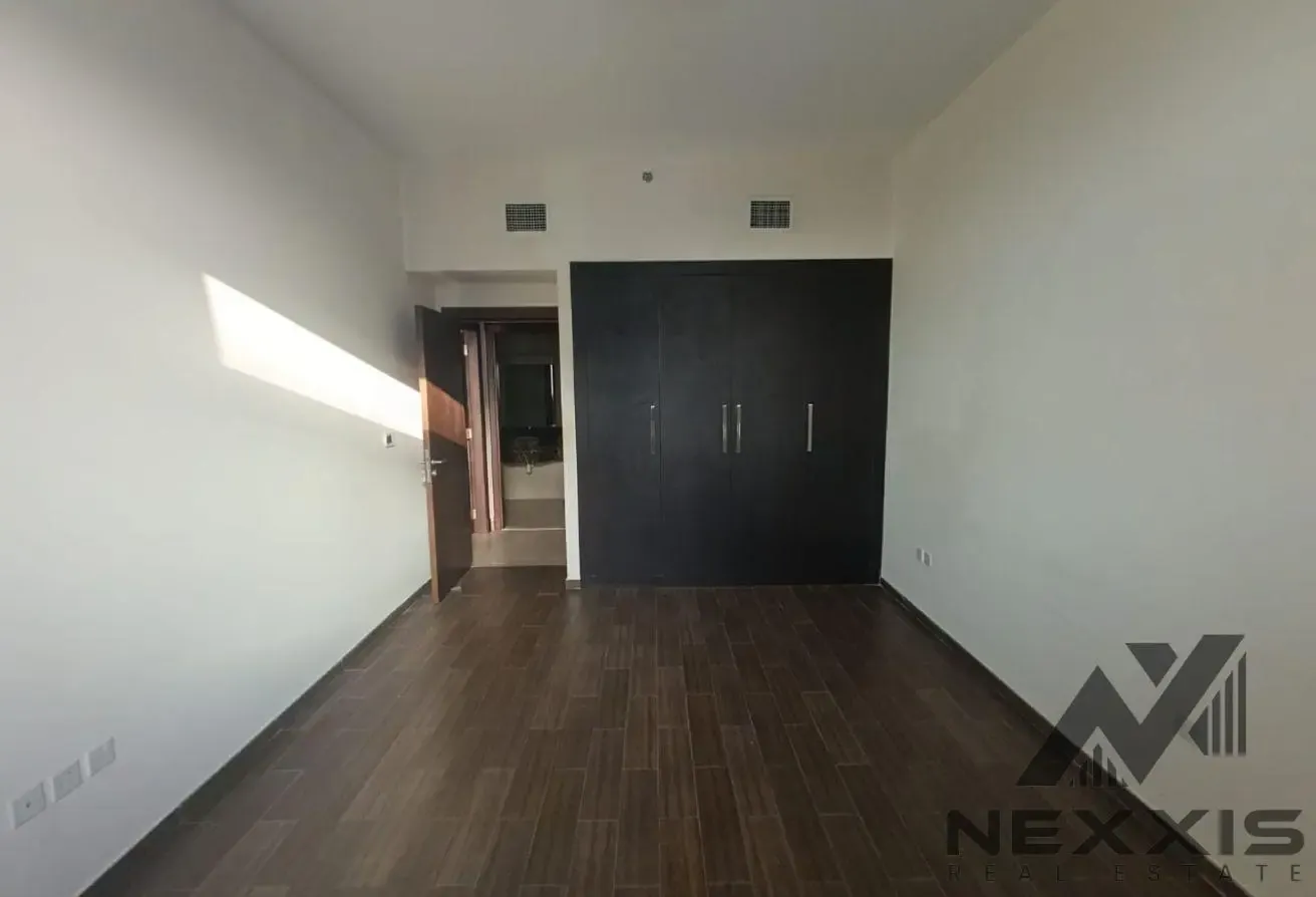 Vastu Complaint – Vacant – Close to metro