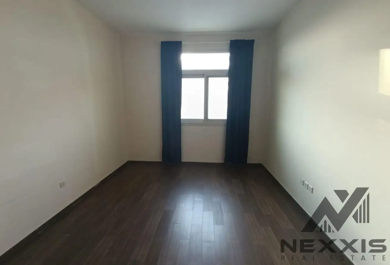 Vastu Complaint – Vacant – Close to metro