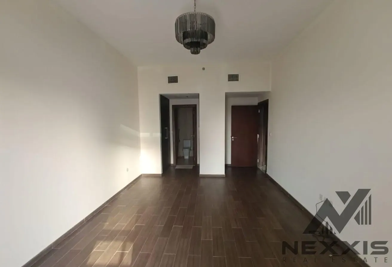 Vastu Complaint – Vacant – Close to metro
