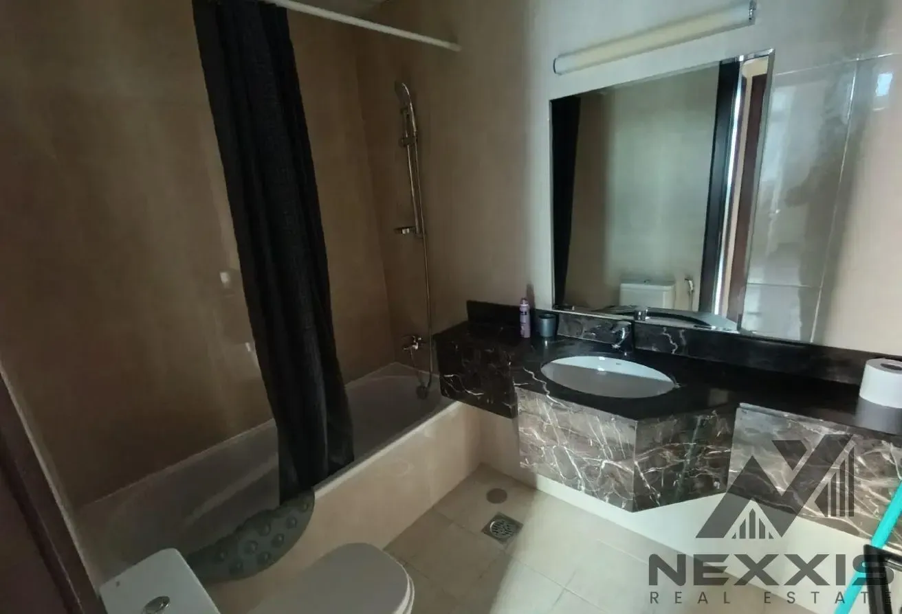 Vastu Complaint – Vacant – Close to metro
