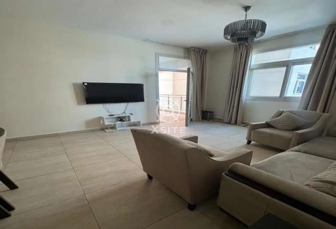 Modern 2 BR | Fully Furnished | Pool View