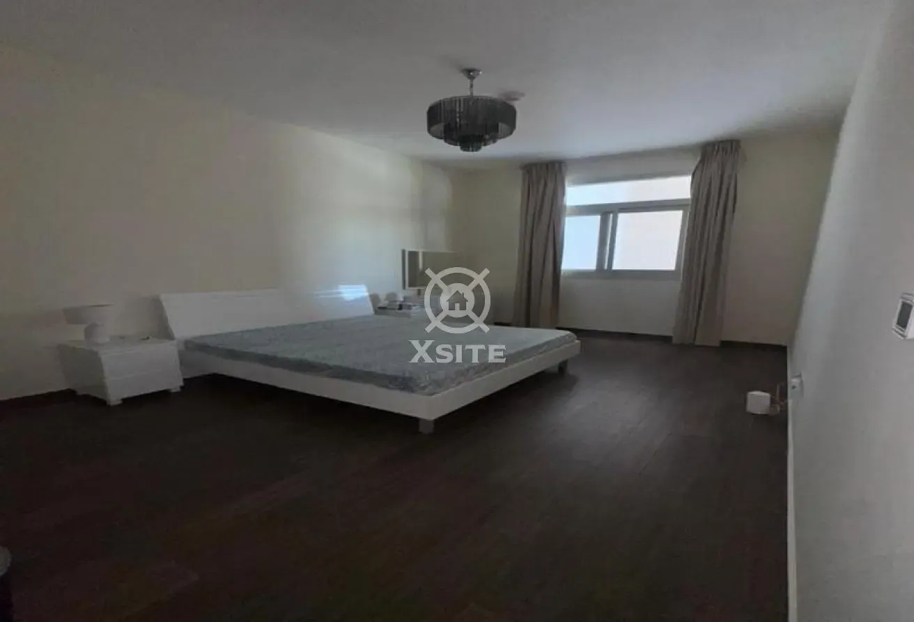 Modern 2 BR | Fully Furnished | Pool View