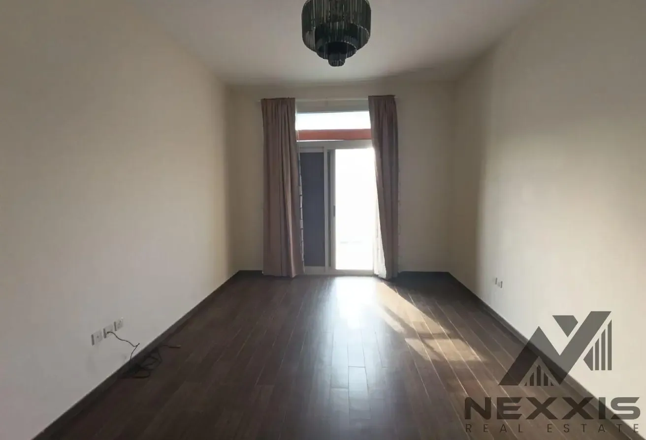 Unfurnished – Vacant – Close to metro - Maid Room