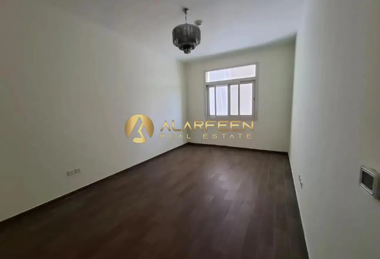Spacious 2Br I Prime Location I Vacant Now