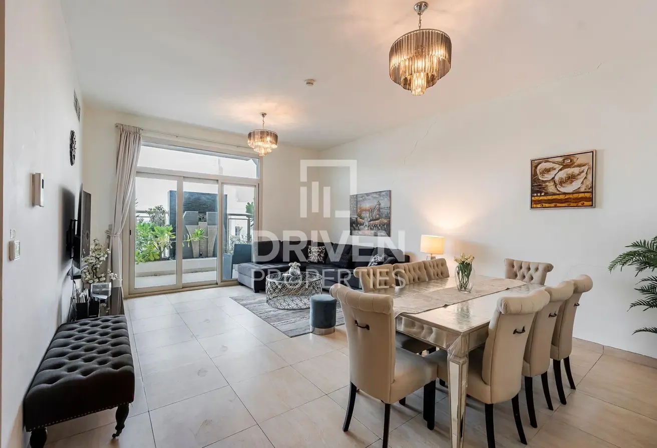 Exclusive | Ideal | Huge Terrace | Chiller Free