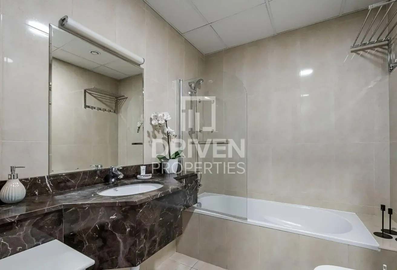 Exclusive | Ideal | Huge Terrace | Chiller Free