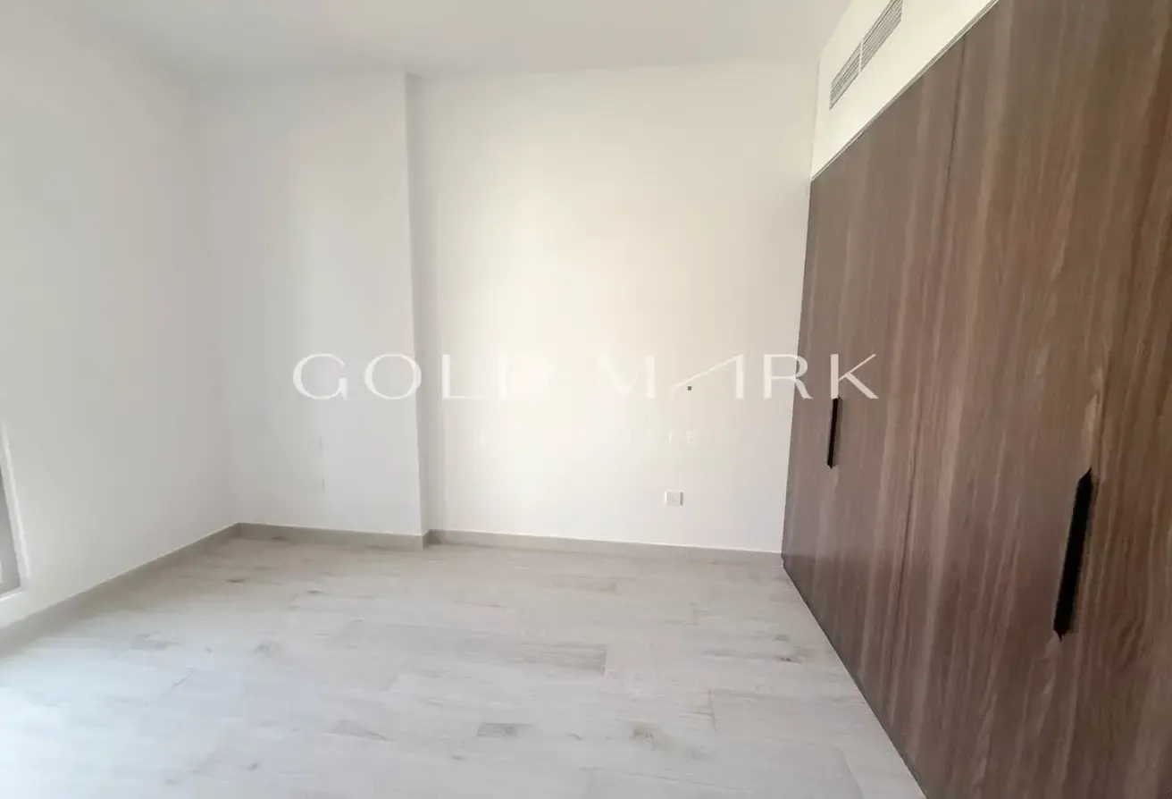 Burj View | Best Price | Negotiable | Huge Layout
