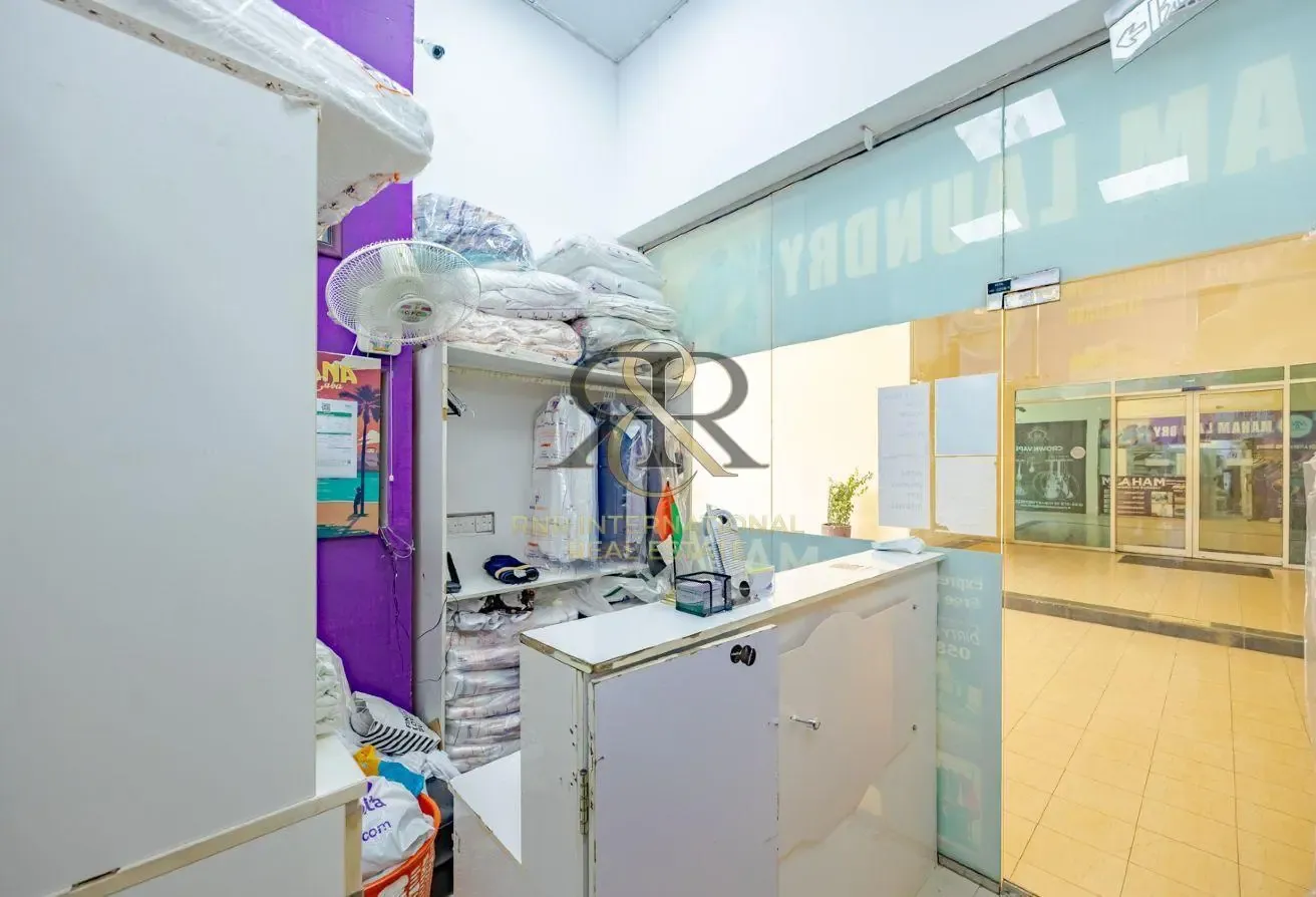 Retail Space with Ideal Size and Layout l Rented