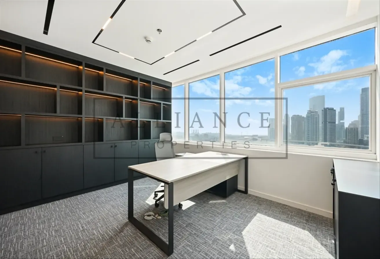 2 partitions | Pantry | Ready to Move | Furnished