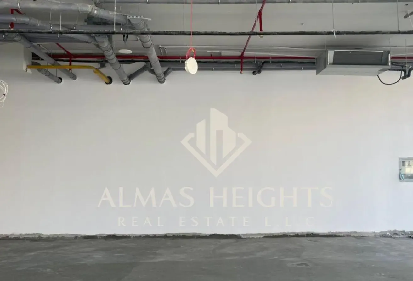 RETAIL SHOP | HIGH VISIBILITY | SHELL & CORE