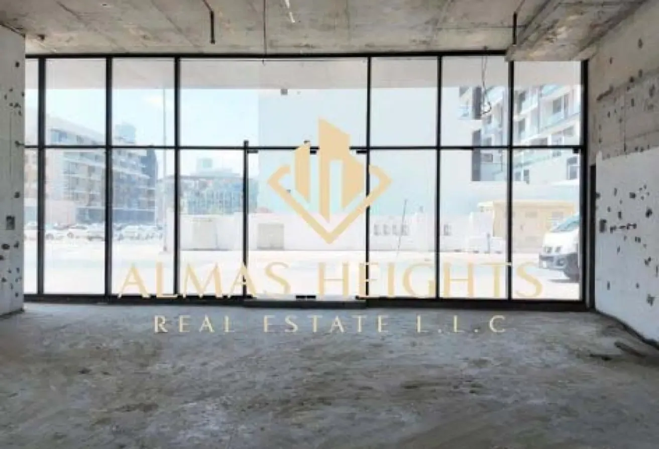 RETAIL SHOP | HIGH VISIBILITY | SHELL & CORE