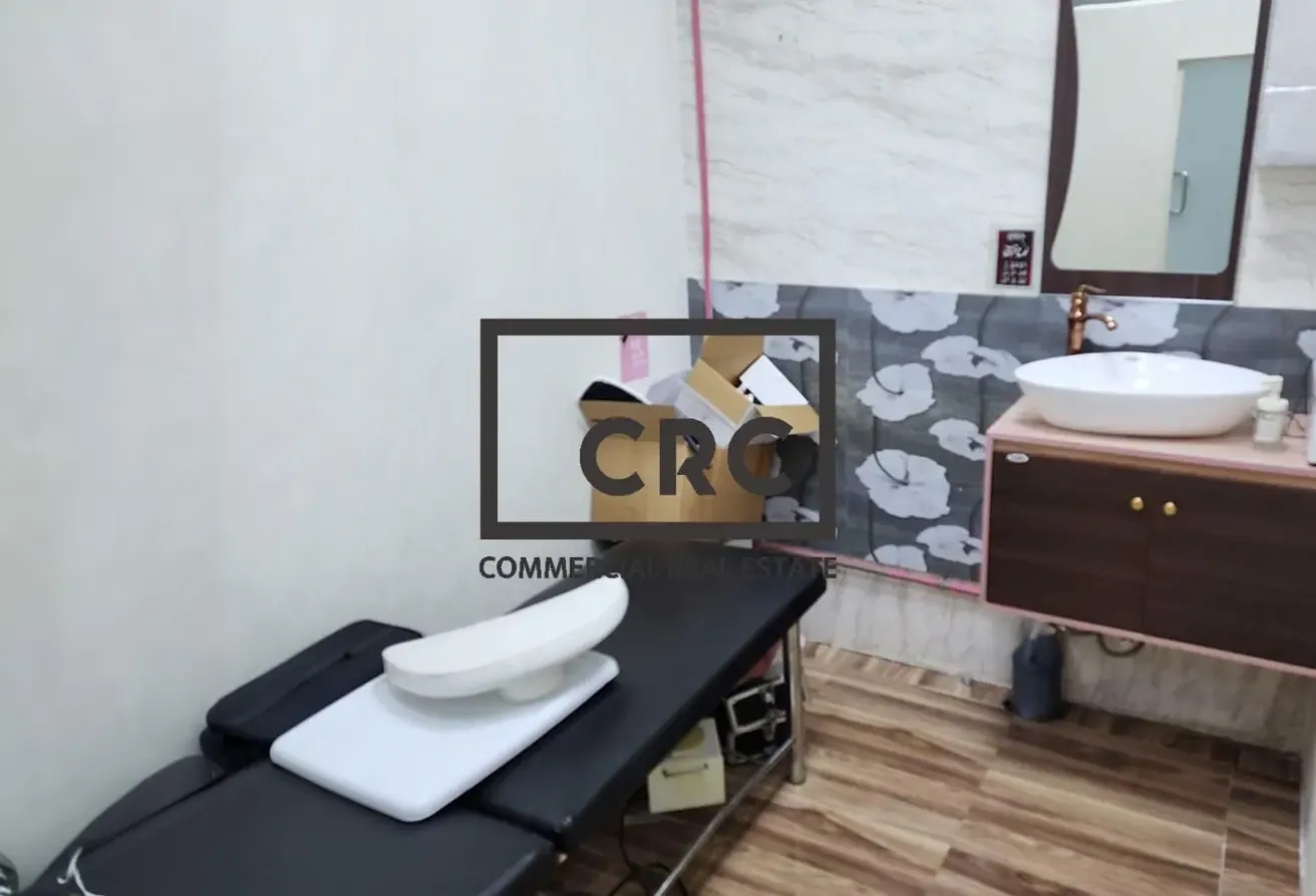 Rented Salon | For Sale  | IT Plaza |  DSO