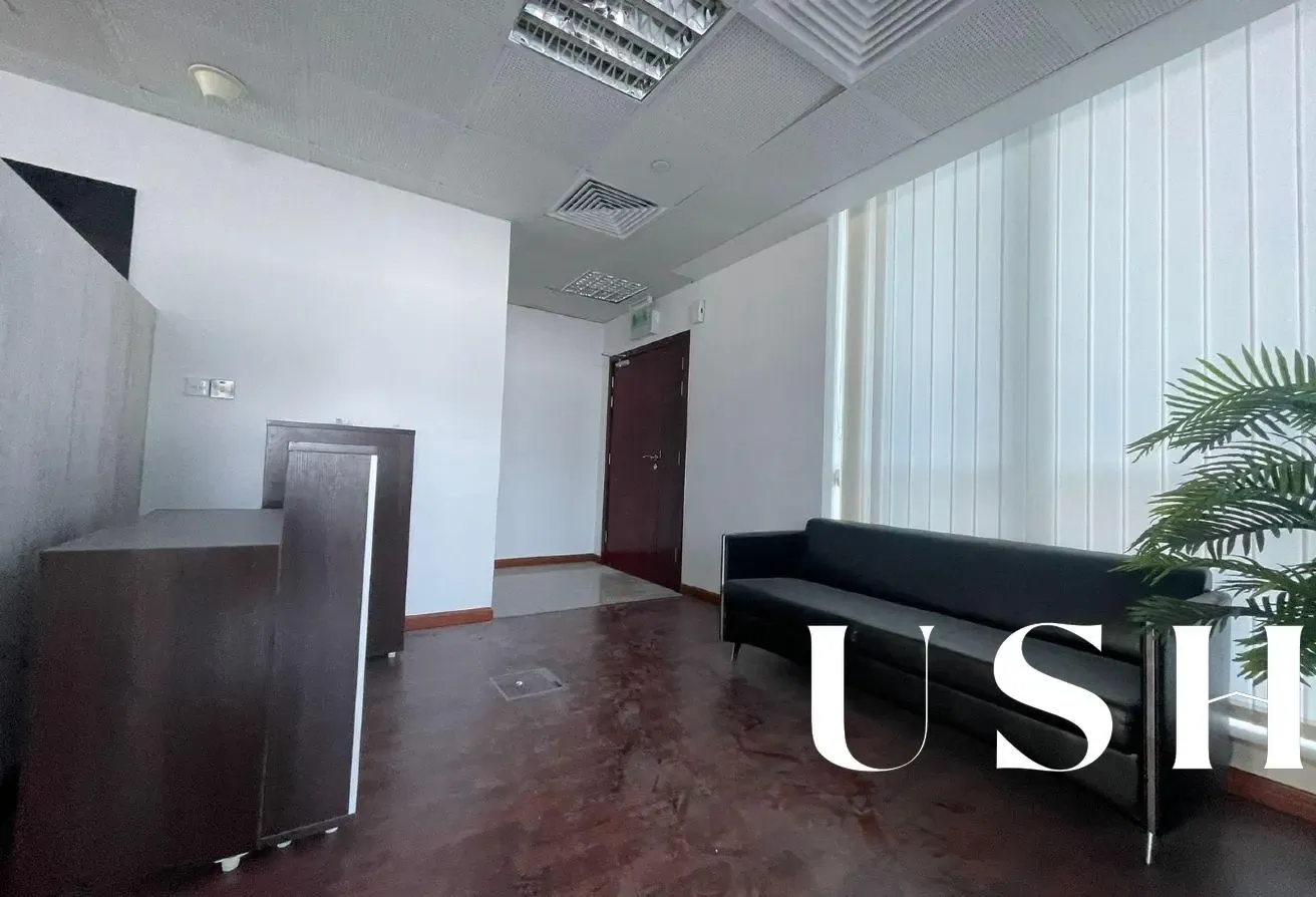 Vacant | Fully Furnished | Lake View | Low Floor